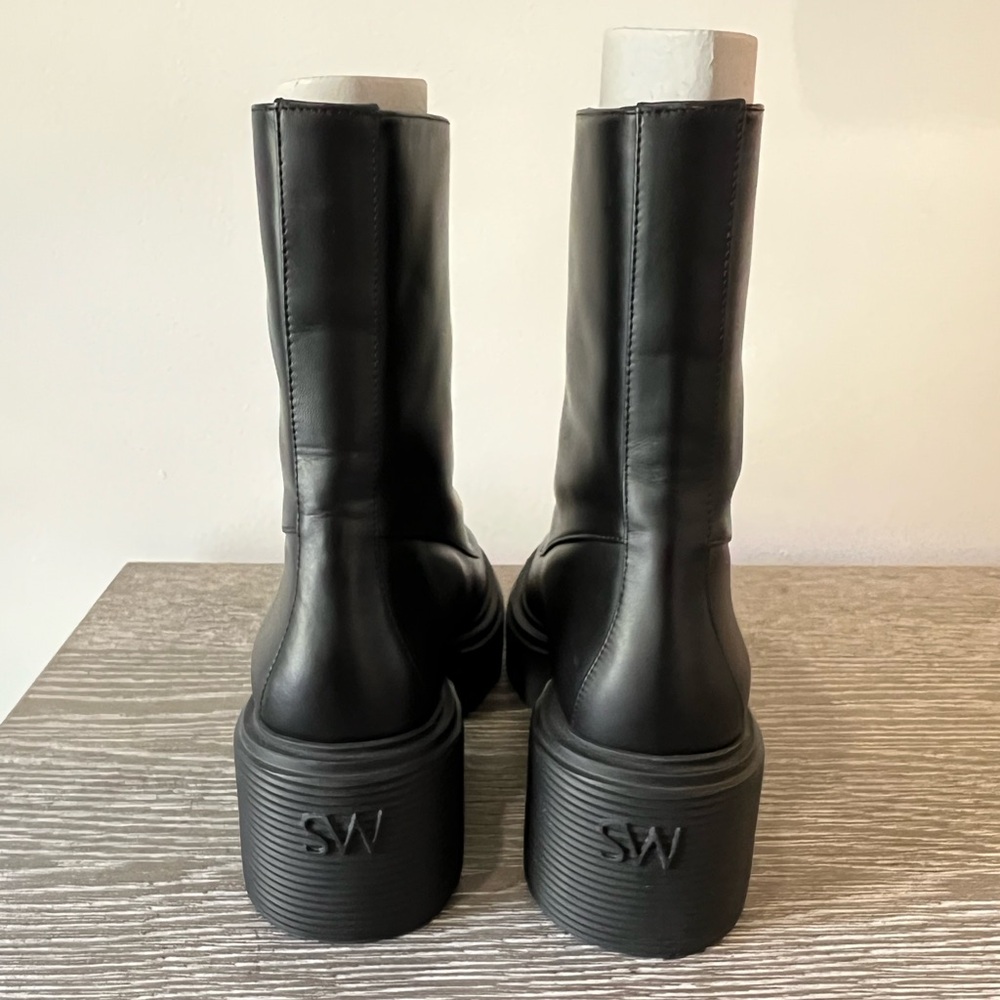 Stuart Weitzman SoHo Zip Booties - Picture 5 of 7